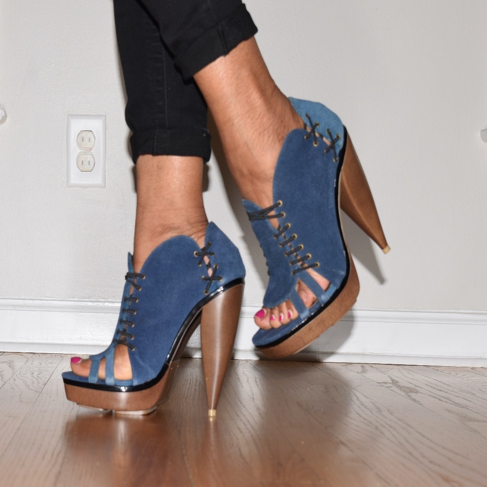 New Women's Luichiny Blue Suede High Heel Shoe Size 9